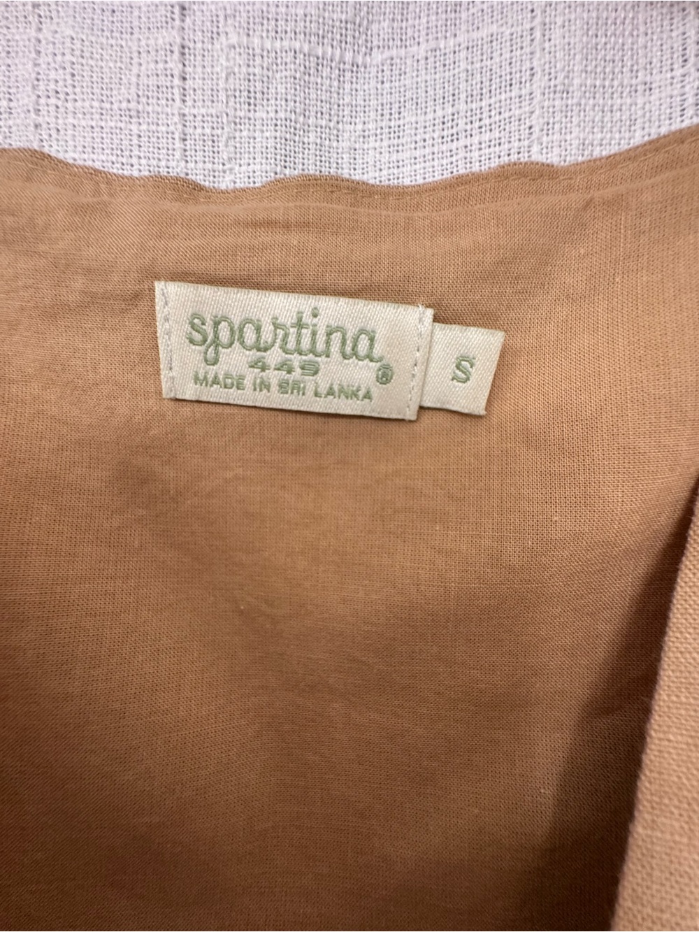 Spartina 449 Tan Linen Top with Label Detail - Picture 7 of 7